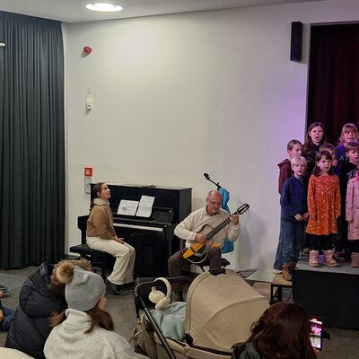 Bild vergr&ouml;&szlig;ern: 202_12_03 Steinweg-Schule Tag der offenen T&uuml;r und Nikolausfest