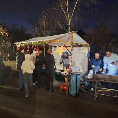 Bild vergr&ouml;&szlig;ern: 202_12_03 Steinweg-Schule Tag der offenen T&uuml;r und Nikolausfest