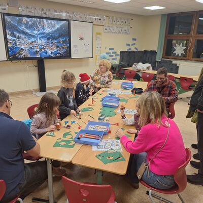 Bild vergr&ouml;&szlig;ern: 202_12_03 Steinweg-Schule Tag der offenen T&uuml;r und Nikolausfest