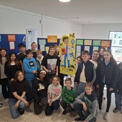 Bild vergr&ouml;&szlig;ern: 2026_04_16 Steinweg-Schule Ausstellung Nawi im Rathaus