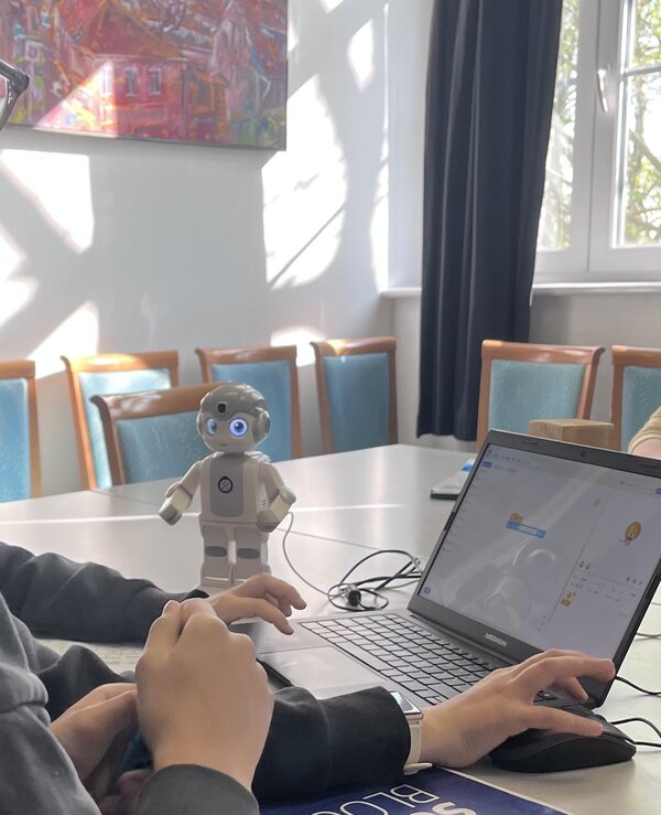 Bild vergr&ouml;&szlig;ern: 2026_04_23 Steinweg-Schule Industriemuseum Teltow