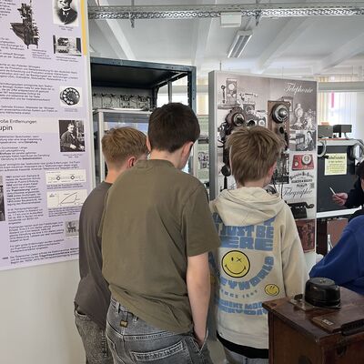 Bild vergr&ouml;&szlig;ern: 2026_04_23 Steinweg-Schule Industriemuseum Teltow