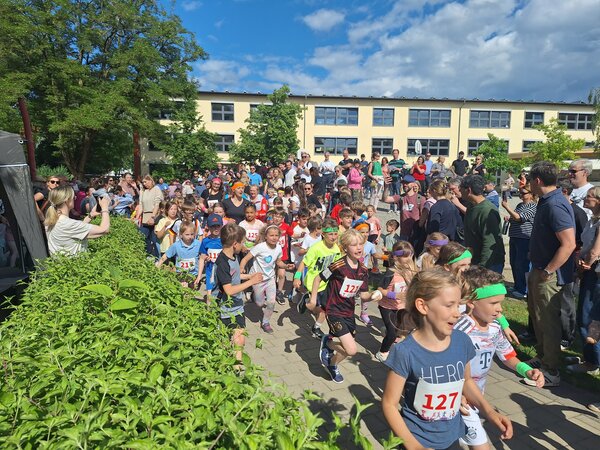 Bild vergr&ouml;&szlig;ern: 2026_06 Steinweg-Schule Sponsorenlauf
