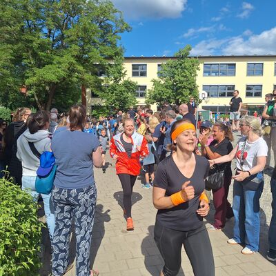 Bild vergr&ouml;&szlig;ern: 2026_06 Steinweg-Schule Sponsorenlauf
