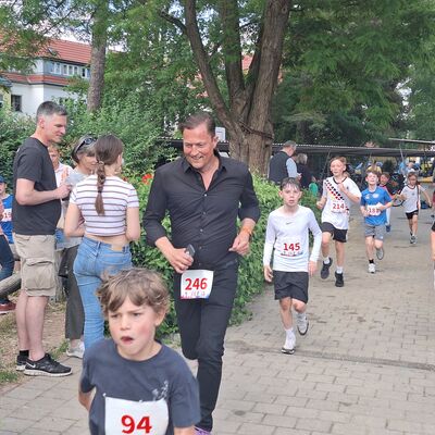 Bild vergr&ouml;&szlig;ern: 2026_06 Steinweg-Schule Sponsorenlauf