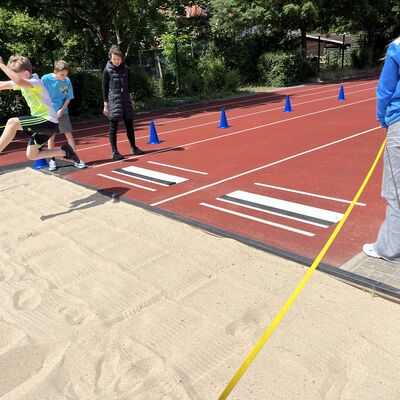 Bild vergr&ouml;&szlig;ern: 2026_06_11 Steinweg-Schule Bundesjugendspiele