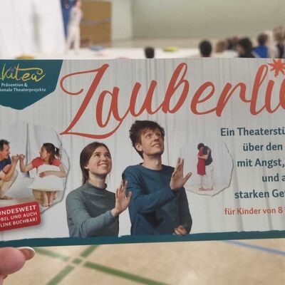 Bild vergr&ouml;&szlig;ern: 2026_10_01 Steinweg-Schule Eukitea Theater Zauberlied