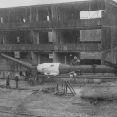 Bild vergr&ouml;&szlig;ern: Die Steinwegschule im Rohbau