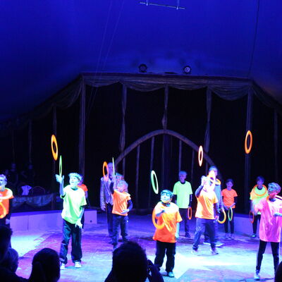 Bild vergr&ouml;&szlig;ern: 2024_Steinweg-Schule-Projekt-Zirkus-Mondeo