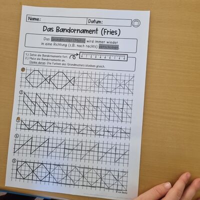Bild vergr&ouml;&szlig;ern: 2025_03_20 Steinweg-Schule Matheprojekttag