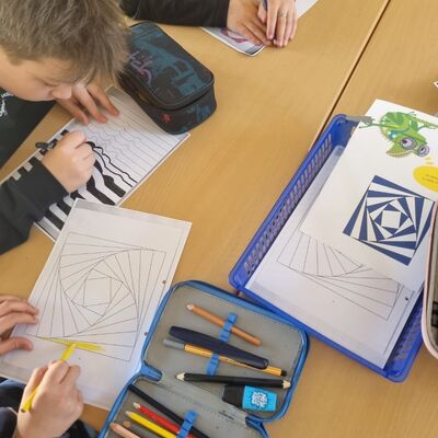 Bild vergr&ouml;&szlig;ern: 2025_03_20 Steinweg-Schule Matheprojekttag