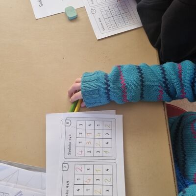 Bild vergr&ouml;&szlig;ern: 2025_03_20 Steinweg-Schule Matheprojekttag